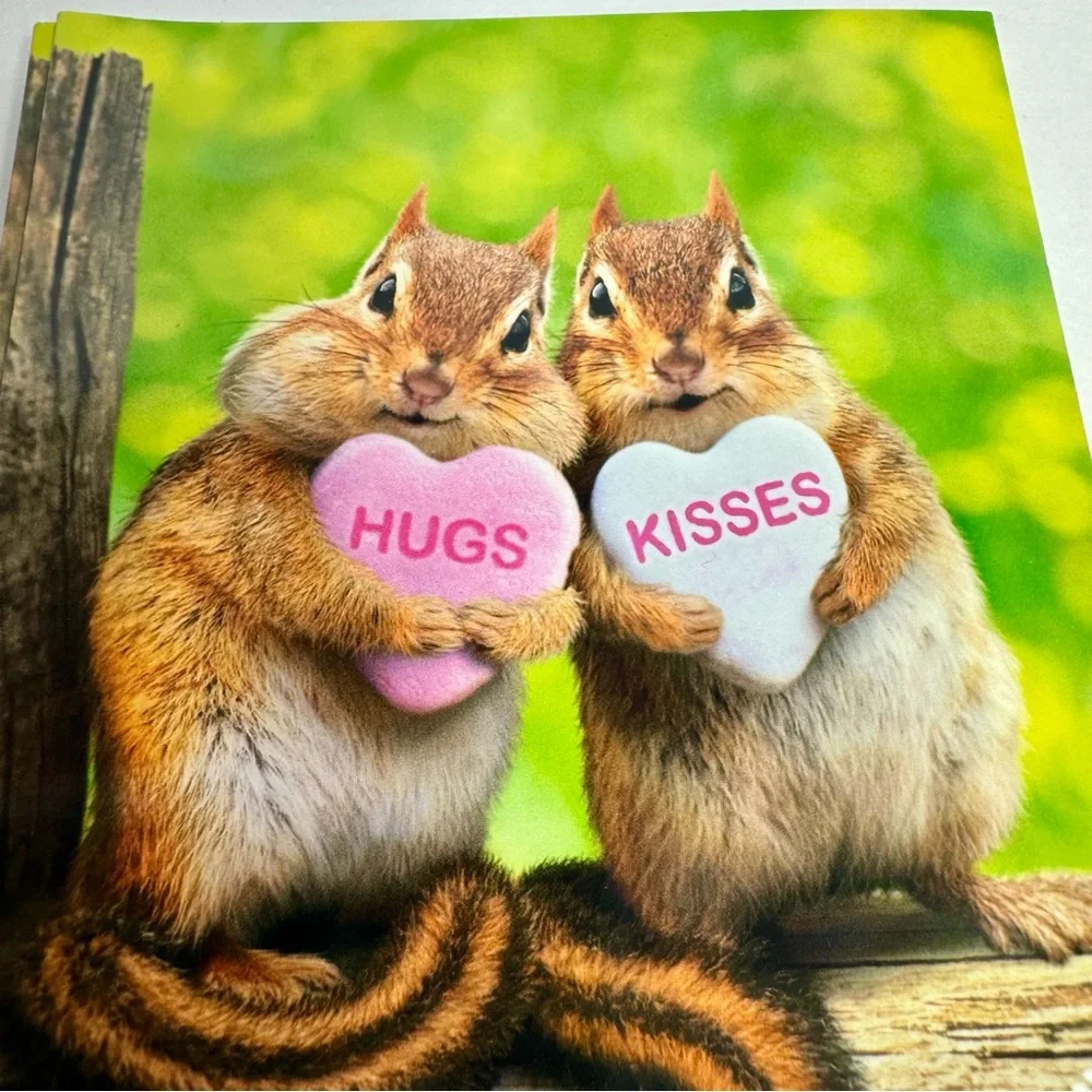 5 Avanti Greeting cards - Chipmunks hugs and kisses Holiday: Valentine’s Day L